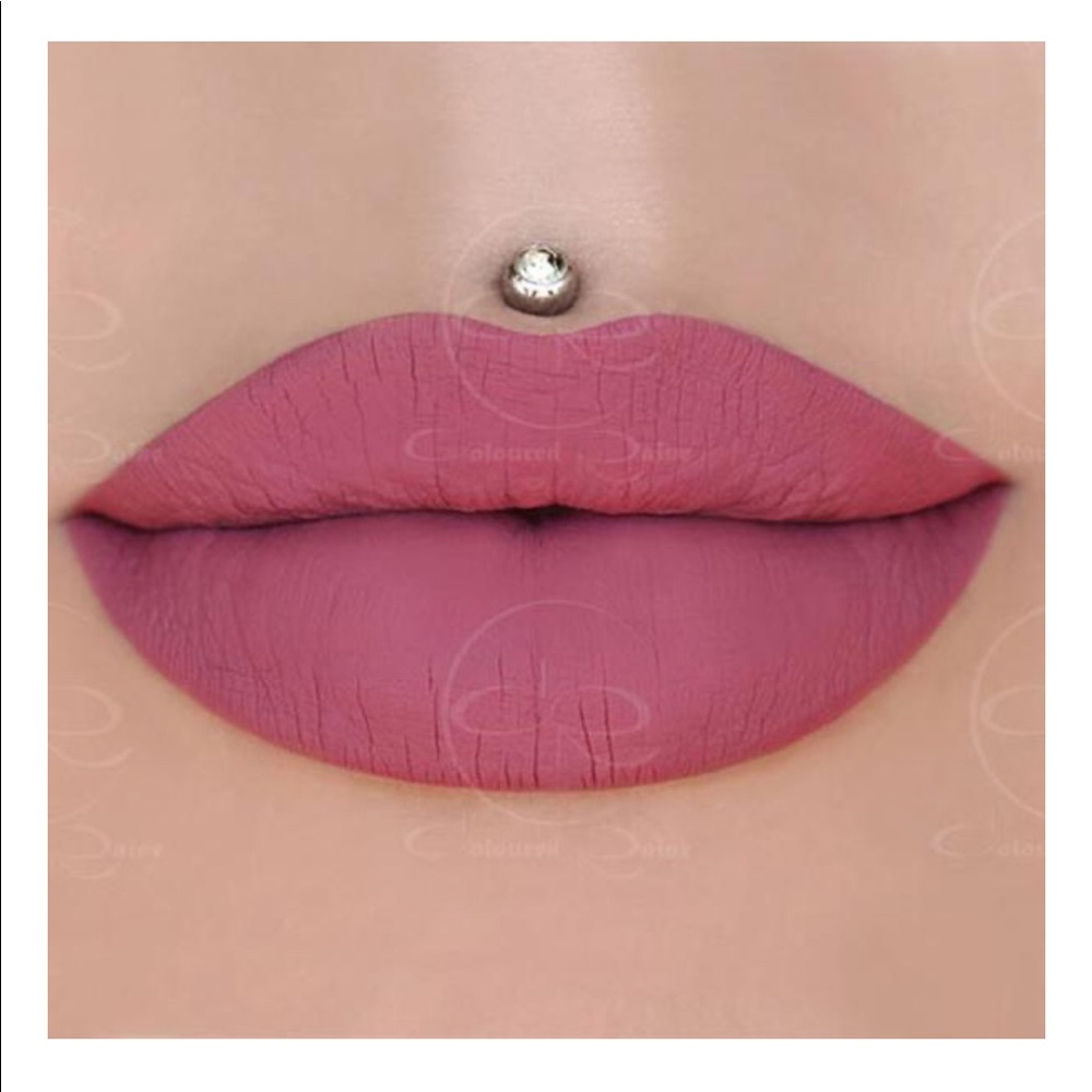 Coloured  rain 24seven lipstick